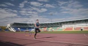 为什么在河牌圈，错误跟注是最昂贵的失误？（河牌阶段，错跟为何代价最大？）